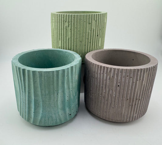 Short Striped Pot