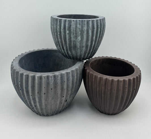 Ridged Pot
